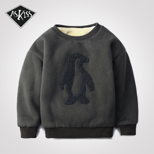 Детски зимни пуловери  за момчета - няколко уникални модели с топ изображения 