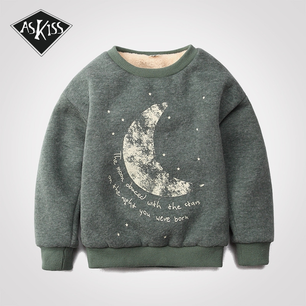 Детски зимни пуловери  за момчета - няколко уникални модели с топ изображения 