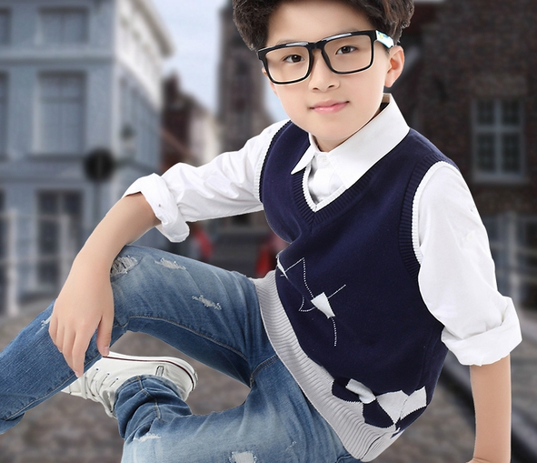 Παιδικό πουλόβερ χωρίς μανίκια κατάλληλο για αγόρια - δύο μοντέλα