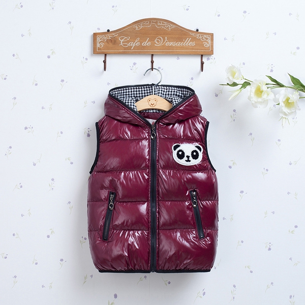 Зимен елек за малки деца - син, червен, черен с изобразено мече