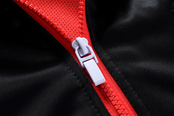 Ανδρικά  μπουφάν  σε διαφορετικά χρώματα