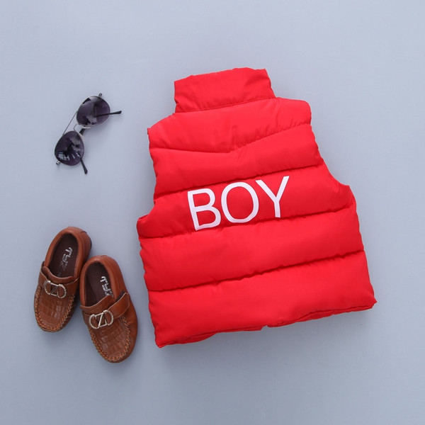 Зимен елек за малки момчета - черен и червен