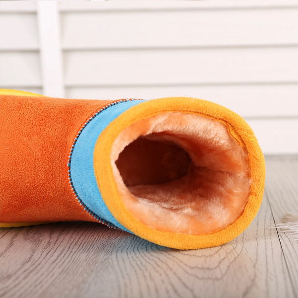 Παιδικά παπούτσια σε τρία διαφορετικά μοντέλα