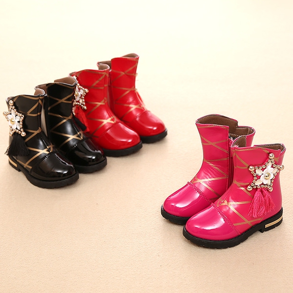 Φτηνές μπότες για κορίτσια και γυναίκες από τεχνητό δέρμα σε κόκκινο, μαύρο, ροζ χρώμα
