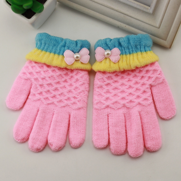 Зимни стилни ръкавици подходящи за деца от 4 до 8 години