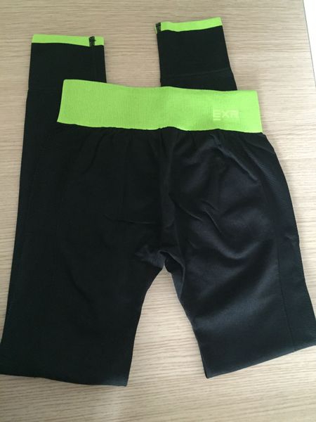 Дамски еластични спортни клинове