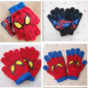 Детски ръкавици \'Спайдърмен\' - три модела - подходящи за деца от 3 до 6 години и от 6 до 12 години