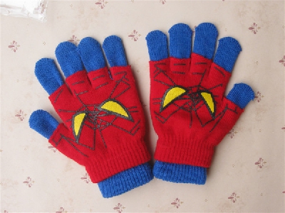 Детски ръкавици \'Спайдърмен\' - три модела - подходящи за деца от 3 до 6 години и от 6 до 12 години