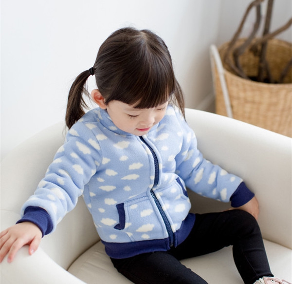 Χειμερινή ζακέτα για μικρά κορίτσια σε διάφορα μοντέλα