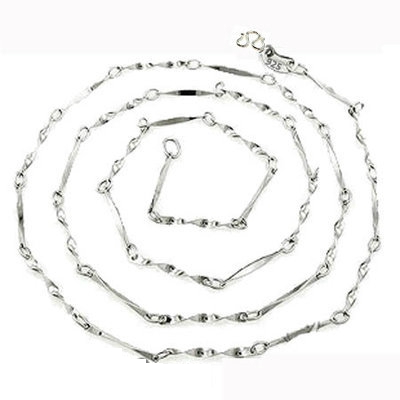 Дамски елегантни огърлици в сребрист цвят