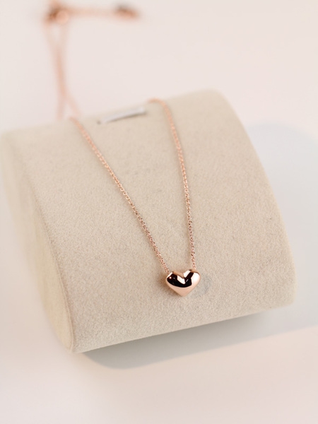 Дамска огърлица с циркониев кристал