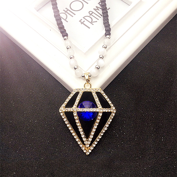 Дамски елегантни огърлици 