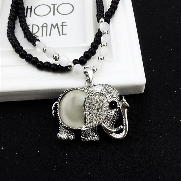 Дамски елегантни огърлици 