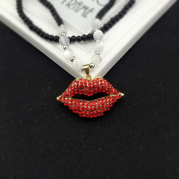 Дамски елегантни огърлици 