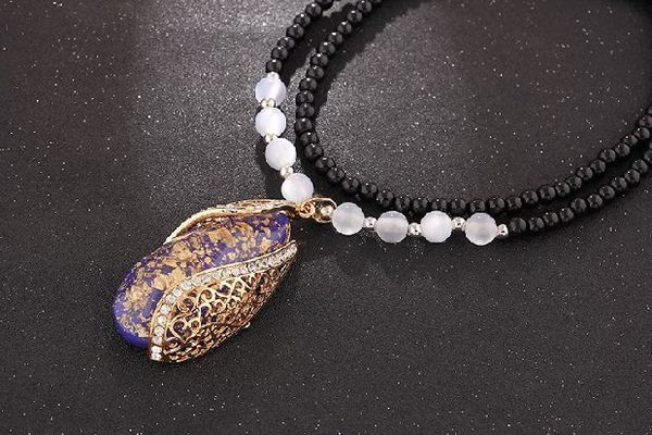 Дамски елегантни огърлици 