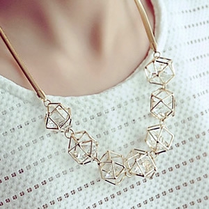 Γυναικεία περιδέραια