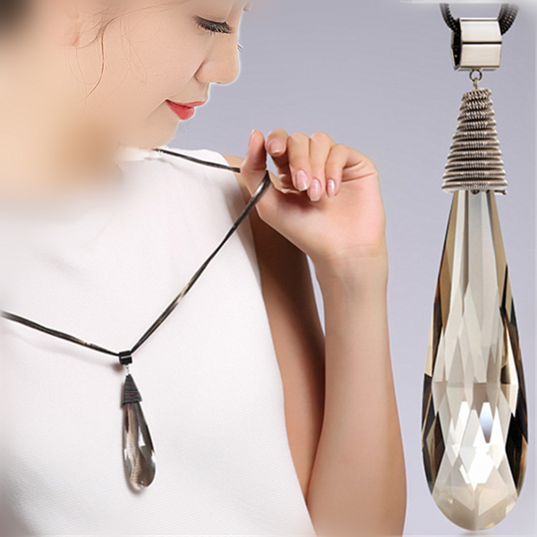 Дамски елегантни колиета