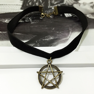 Γυναικεία περιδέραια σε μαύρο χρώμα διαφορετικά μοντέλα