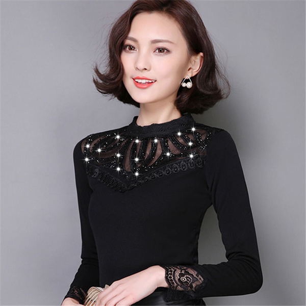 Дамски модерни блузи в три модела