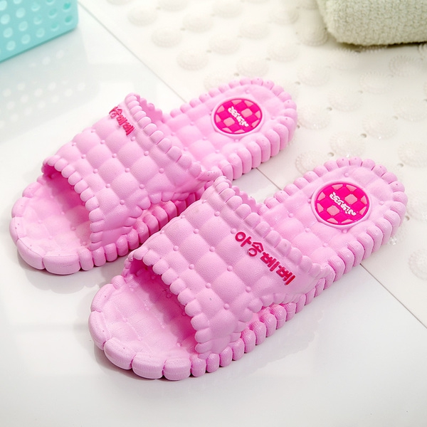 Дамски и мъжки чехли за ежедневие, плаж и баня - различни летни модели