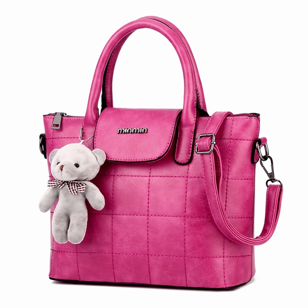 Дамска чанта в различни цветове 