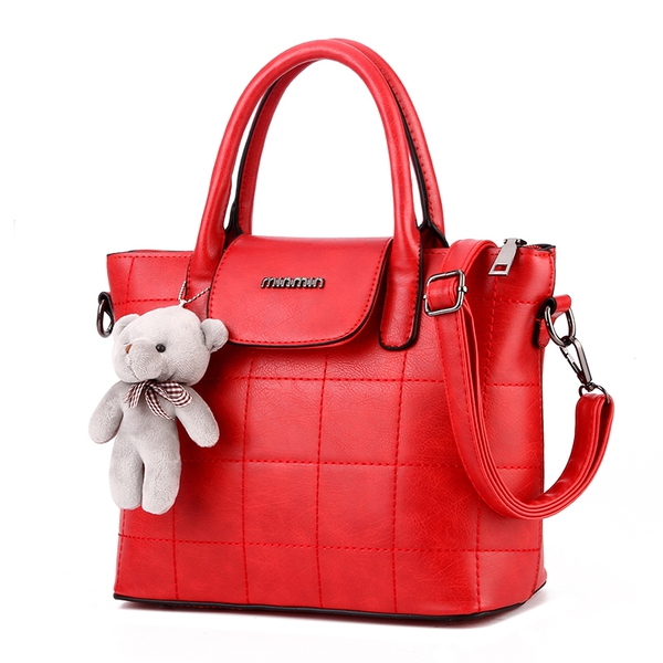 Дамска чанта в различни цветове 