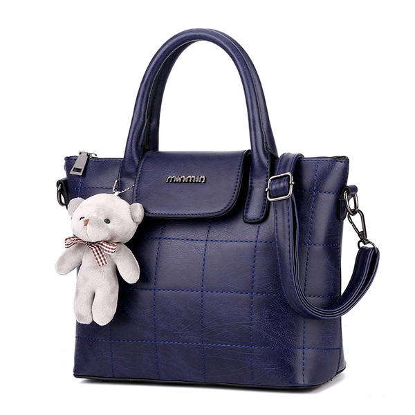 Дамска чанта в различни цветове 