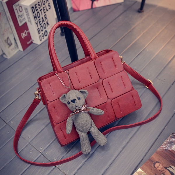 Дамски чанти с плюшено мече