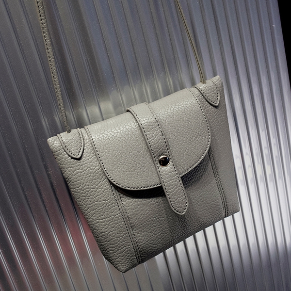 Дамски чанти в четири цвята 