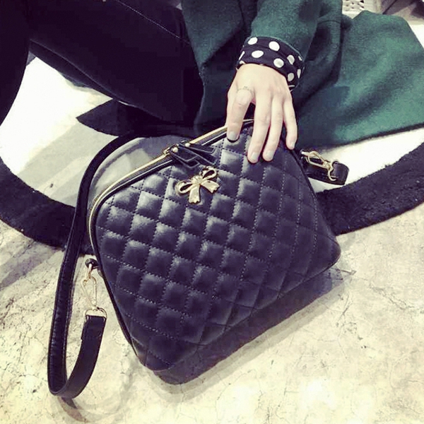 Дамски чанти шест цвята