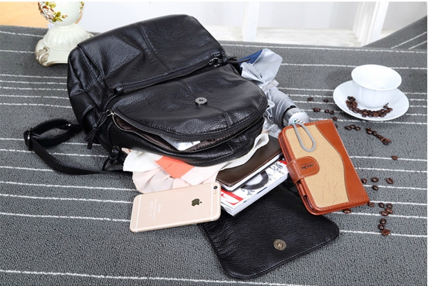 Дамска раница от еко кожа - черна един модел