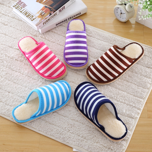 Универсални домашни чехли - за мъже и жени - сини, червени, раирани