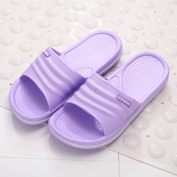 Дамски и мъжки летни чехли - подходящи за плаж и ежедневие