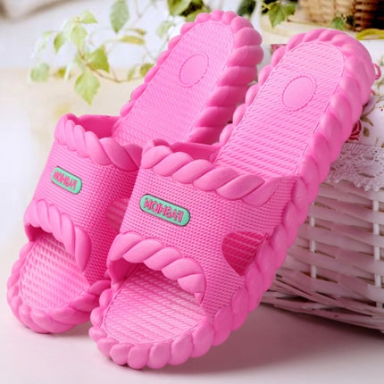 Летни чехли за жени и мъже 