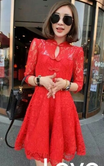 Различни модели дамски рокли с тънък ръкав - червени, сини, черни, оранжеви