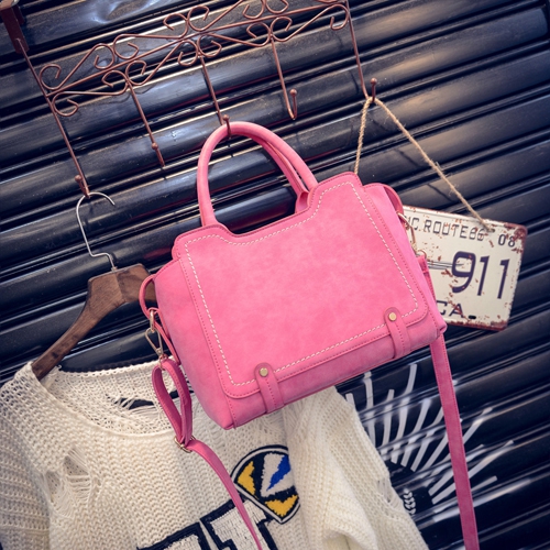 Дамски чанти в различни цветове 