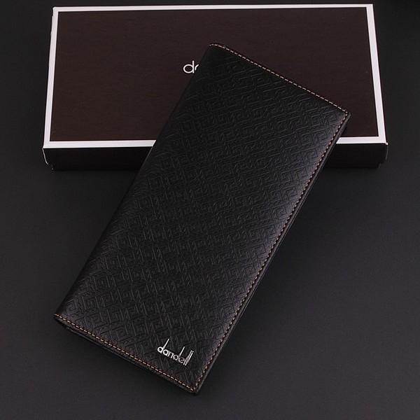 Мъжки портфейли в няколко цвята