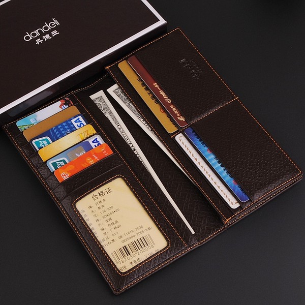 Мъжки портфейли в няколко цвята