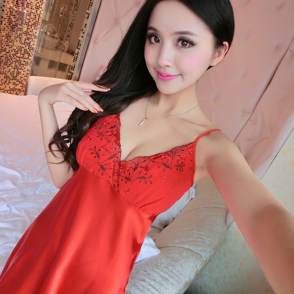 Γυναικείо νυχτικό σε διάφορα κορυφαία μοντέλα - κόκκινο, γκρι, μαύρο, μοβ, ροζ