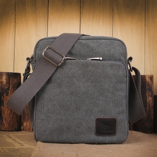 Мъжки чанти в два размера и няколко цвята