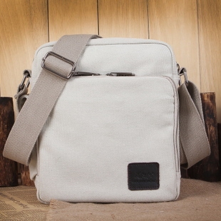 Мъжки чанти в два размера и няколко цвята