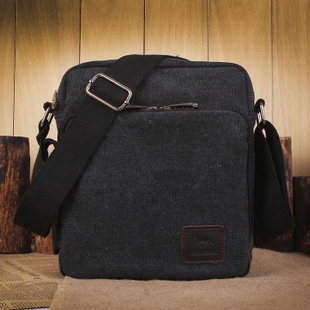 Мъжки чанти в два размера и няколко цвята