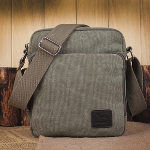 Мъжки чанти в два размера и няколко цвята