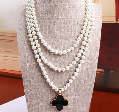 Διαφορετικοί τύποι γυναικείο κολιέ 