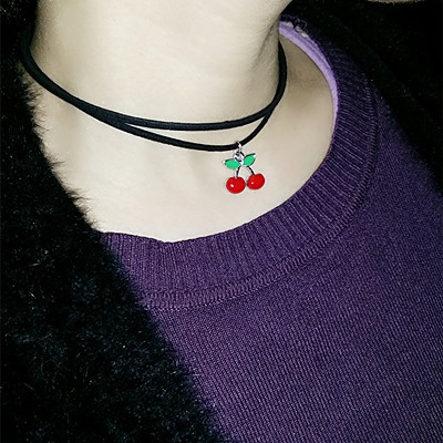 Огърлици в много различни модели