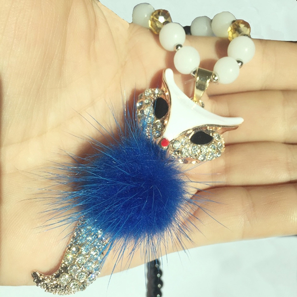 Различни видове дамски колиета