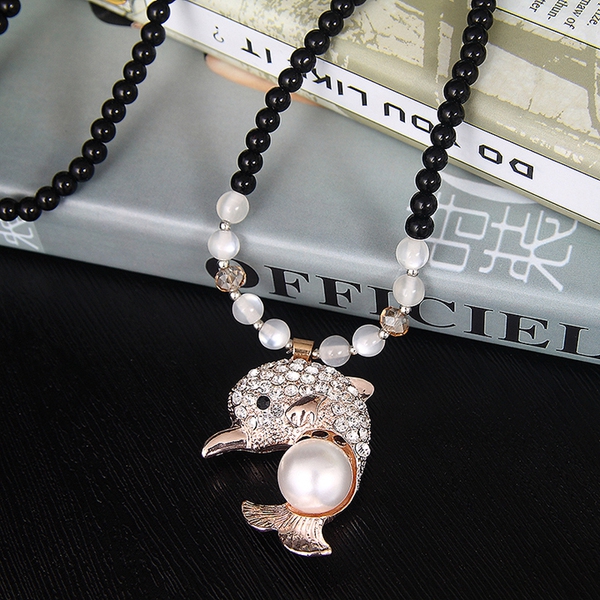 Различни видове дамски колиета