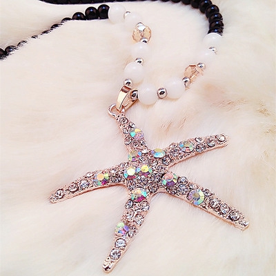 Различни видове дамски колиета