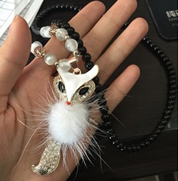 Различни видове дамски колиета