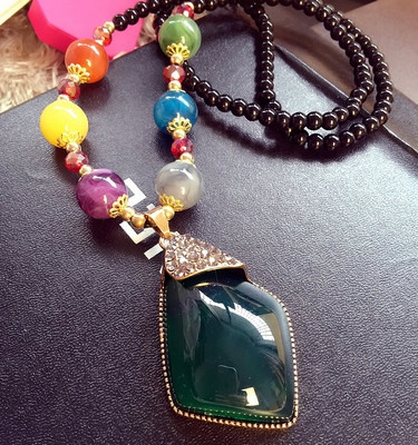 Διαφορετικοί τύποι γυναικεία κολιέ 